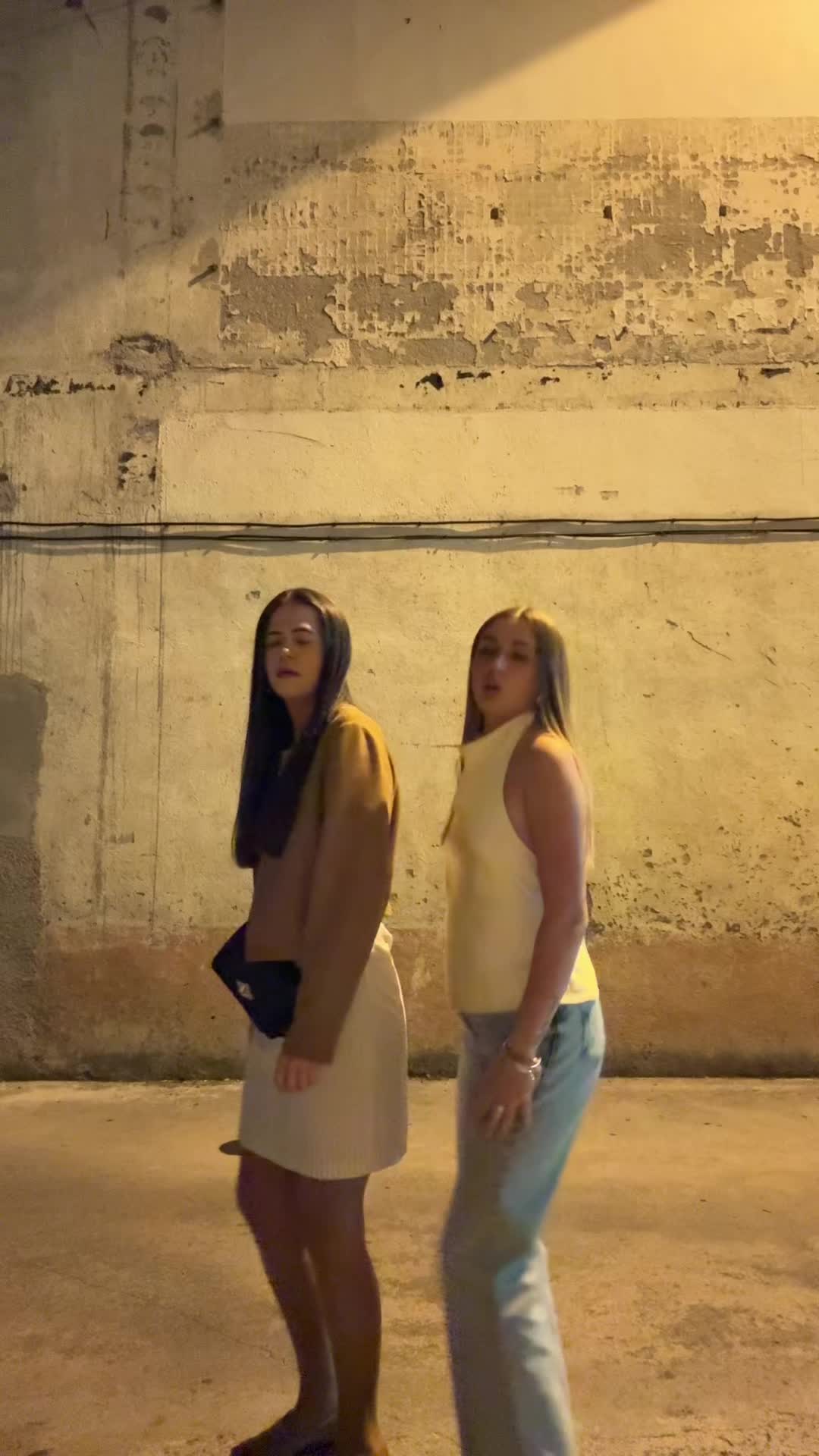 @🥥