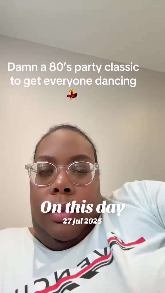 @MrsFranceskamara77