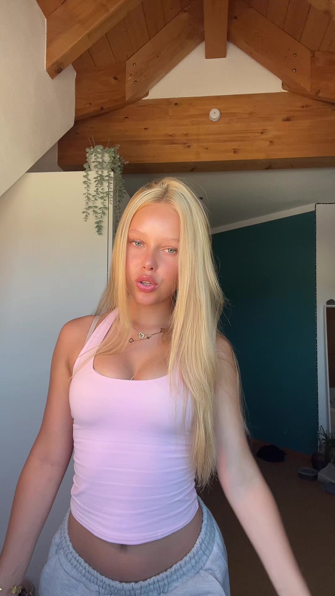 @Klara