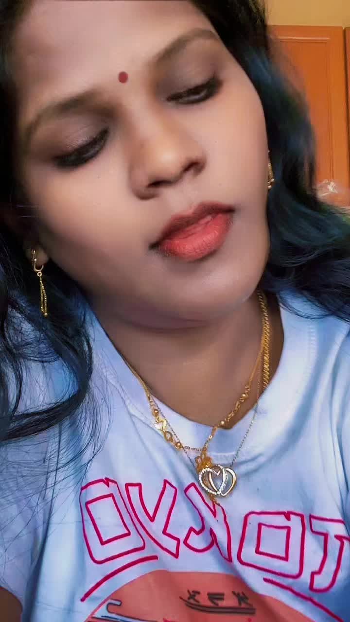 @GaYaThRI❤️ MaNiKAnDaN ❤️🇨🇦☃️