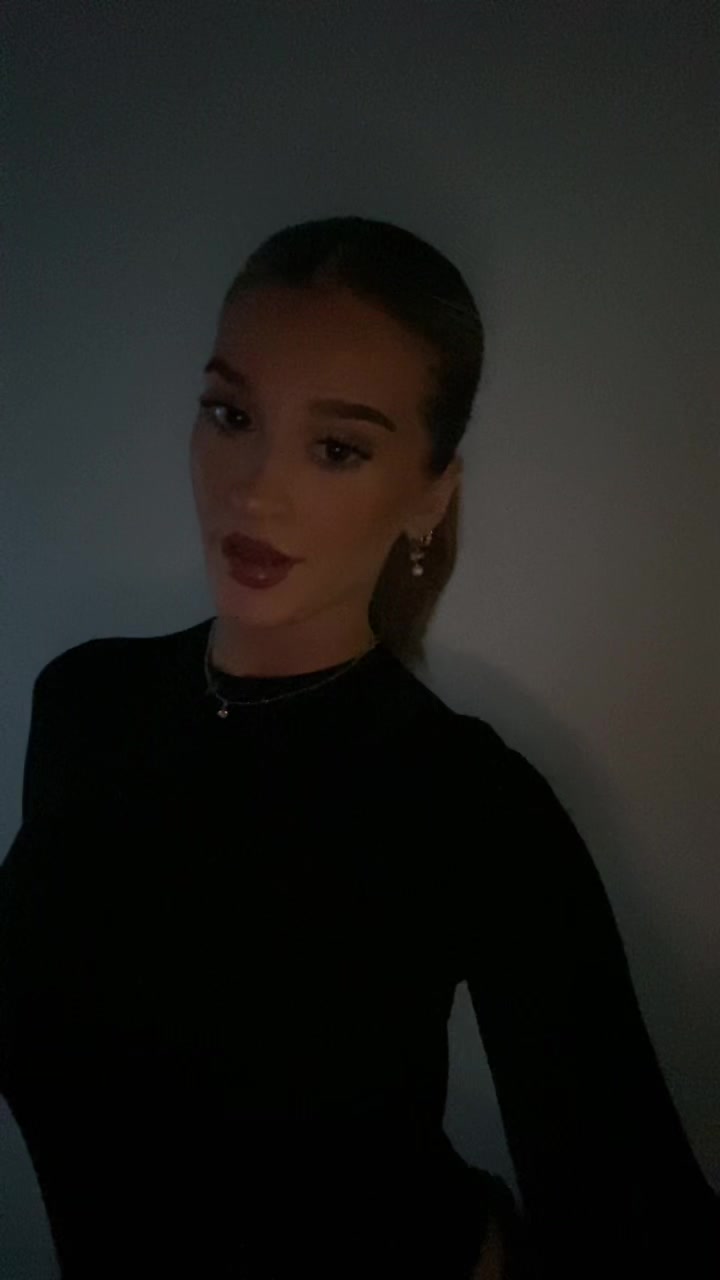@𝒳𝒽
