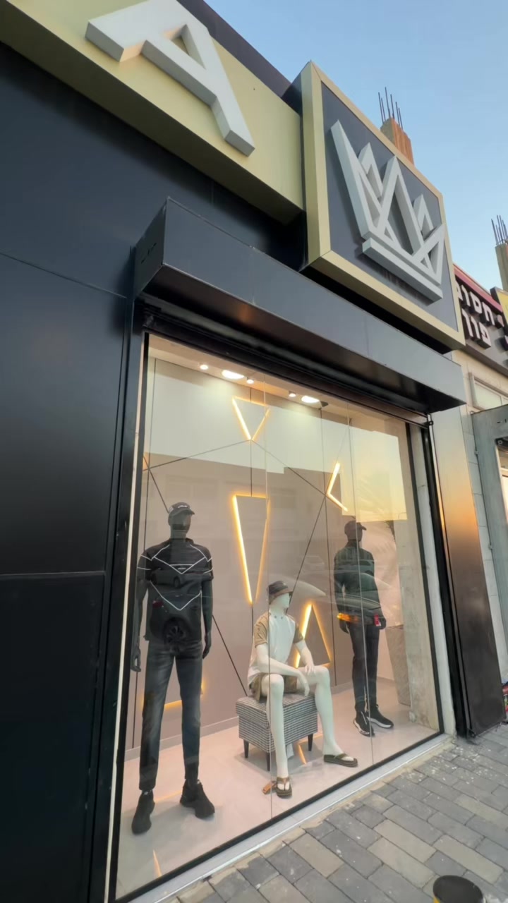 @CUPRA FOR MEN