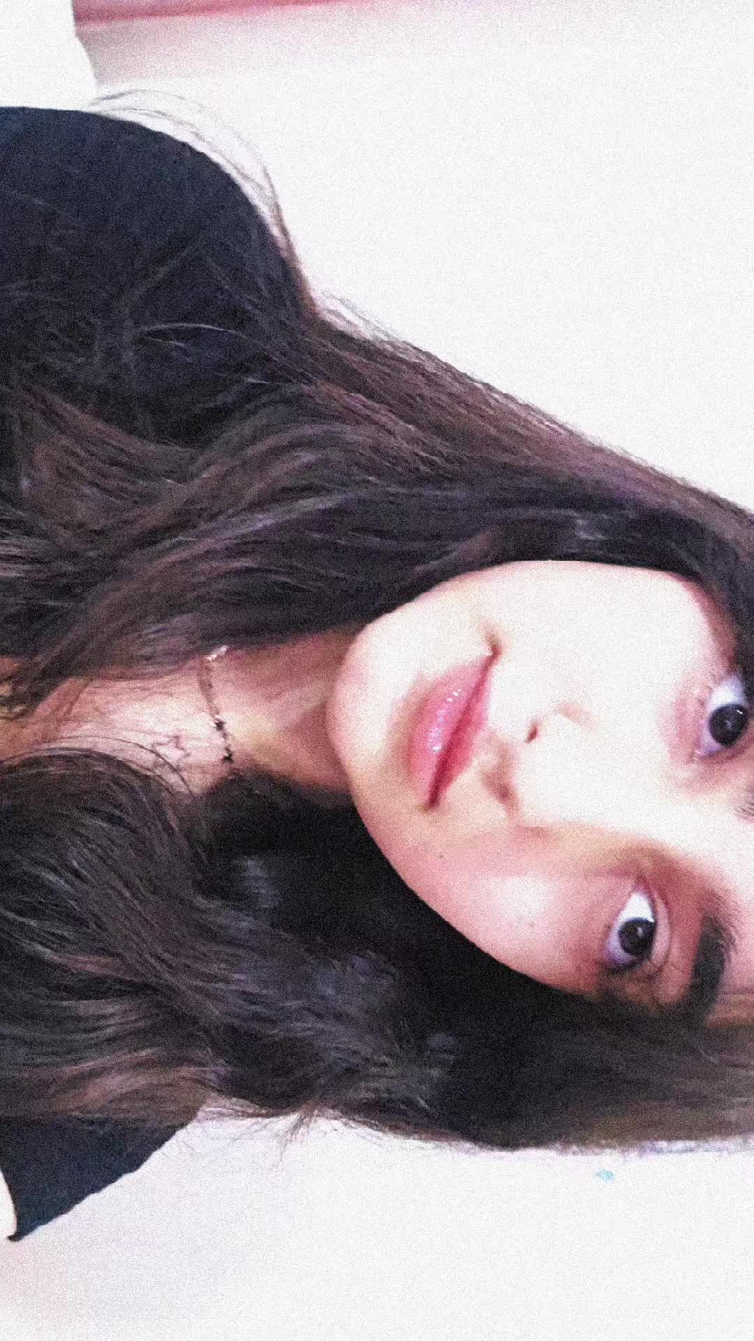 @𝒫𝒶𝓇𝓇𝑒𝓁𝓁𝒶🪽