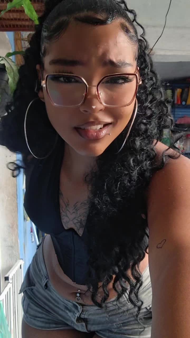 @pretinha