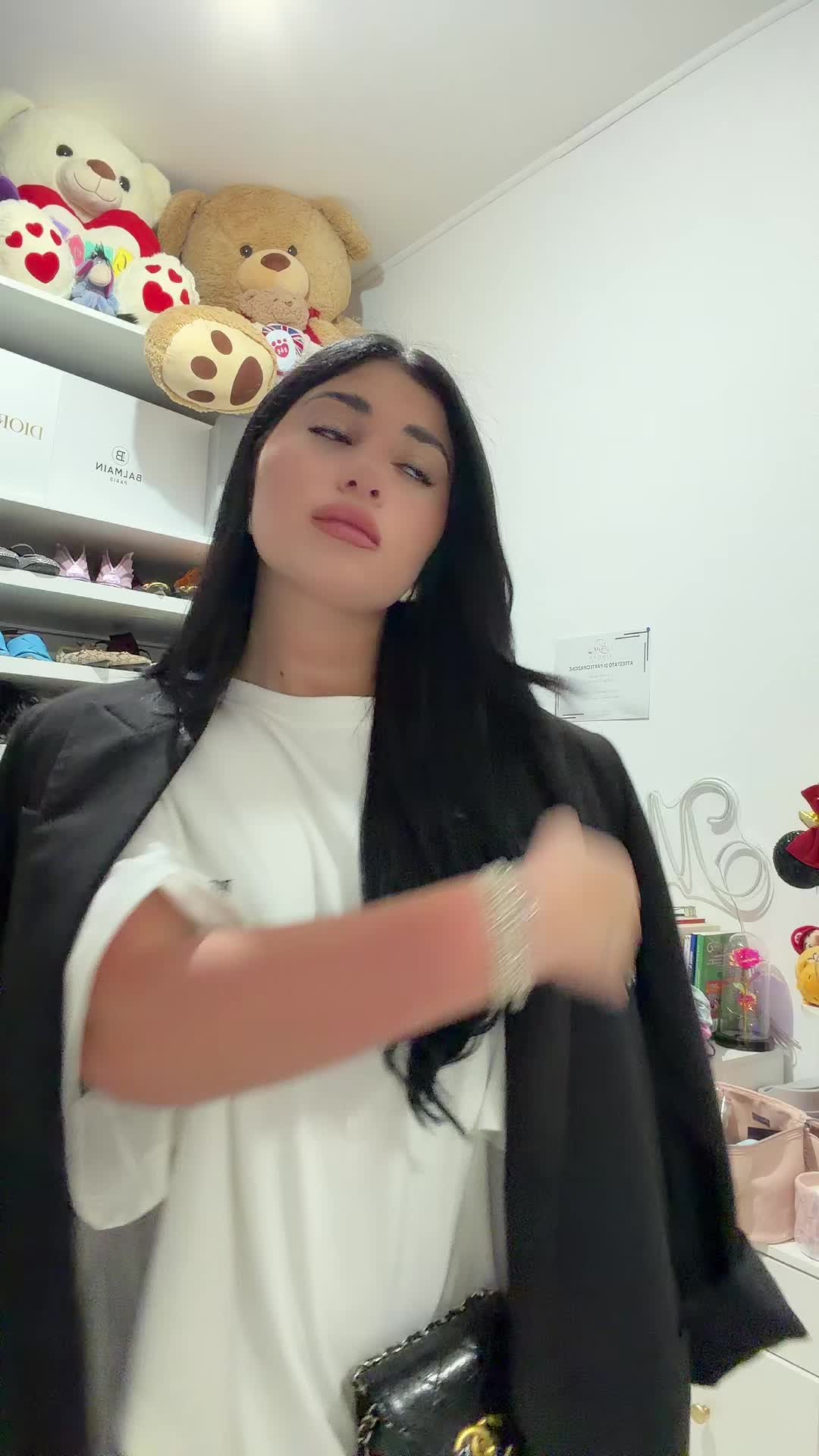 @♕