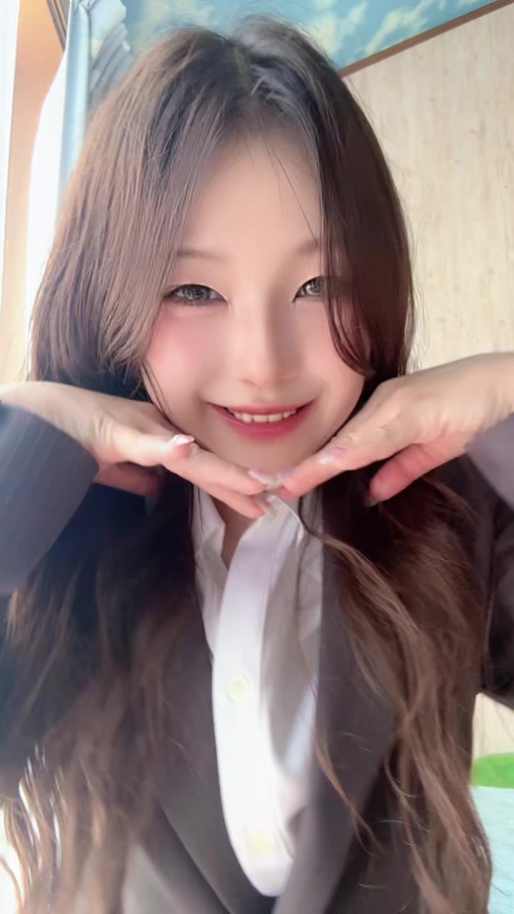 @まゆちーず