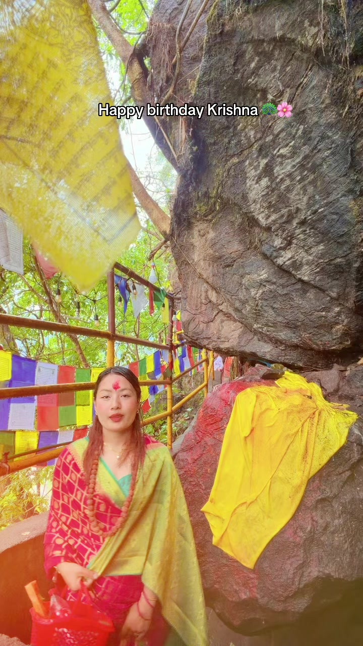 @Roshni Tamang🦚