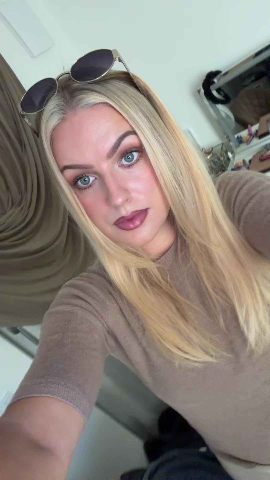 @arinamarie