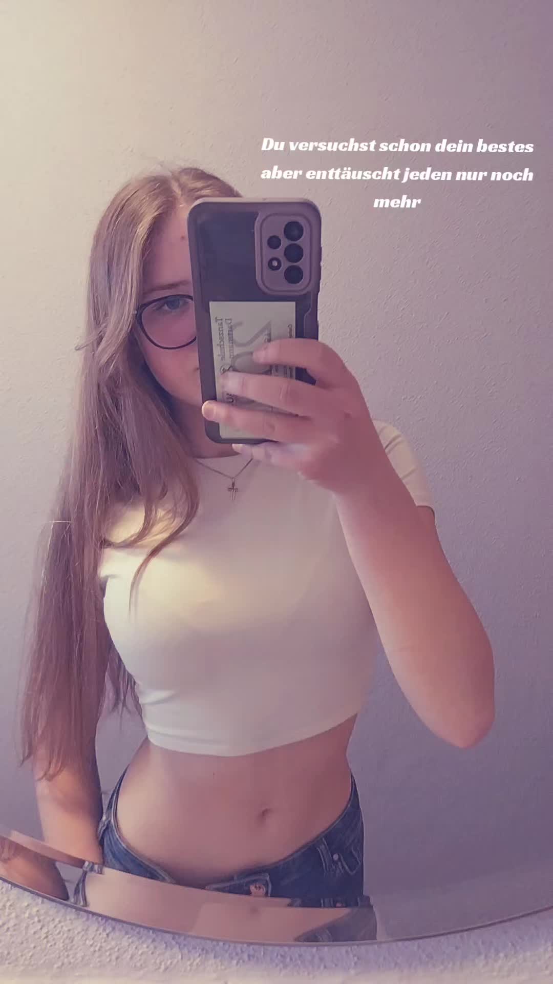 @Bella