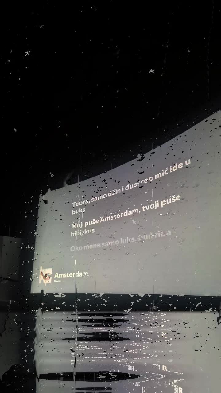 @👾