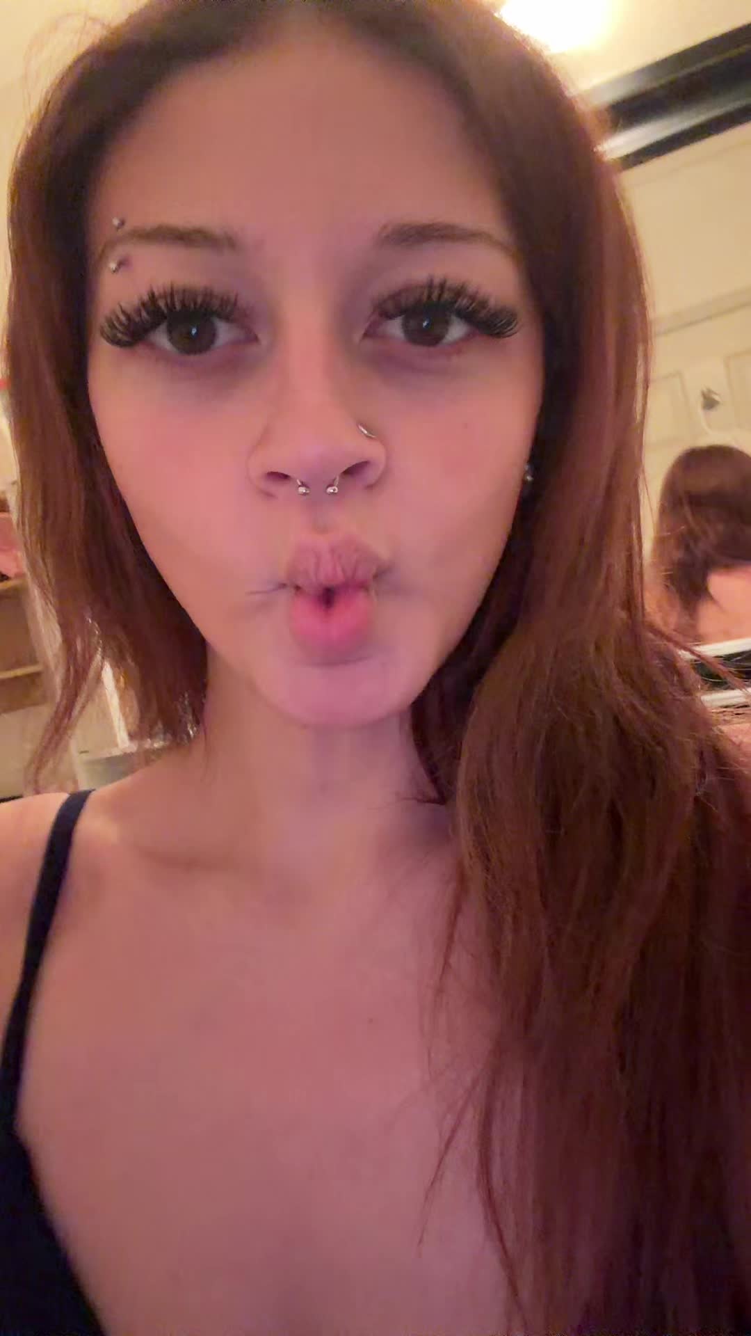 @️