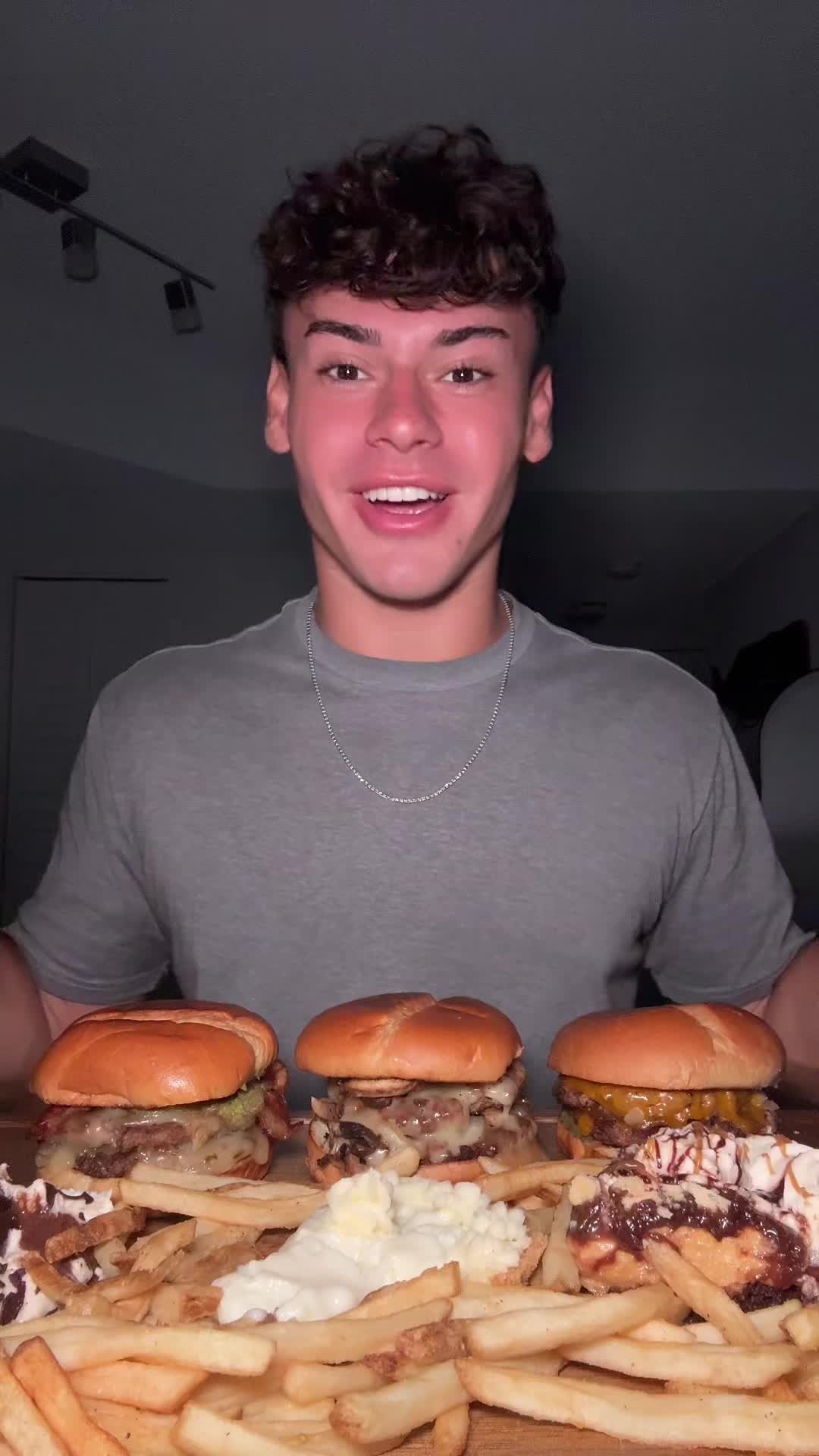 @dylaneatss_