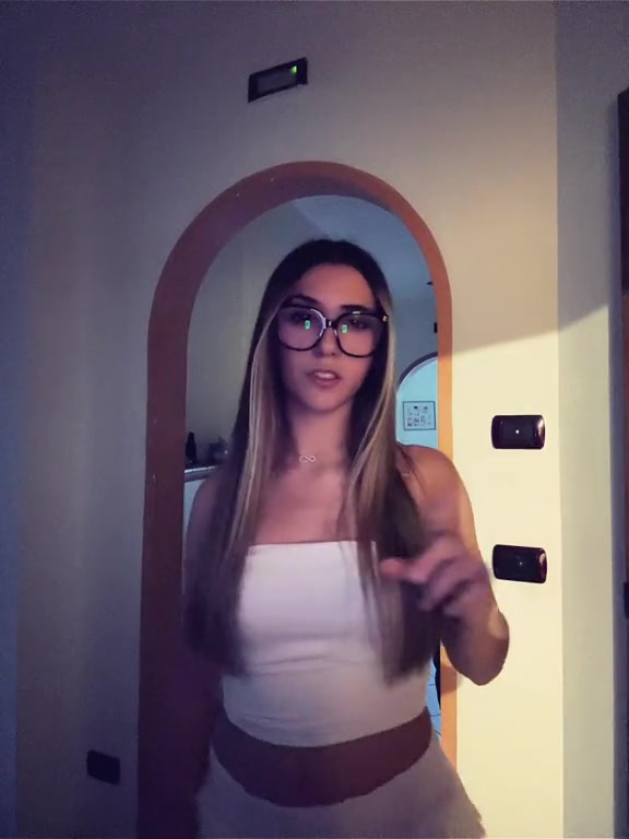 @🦎