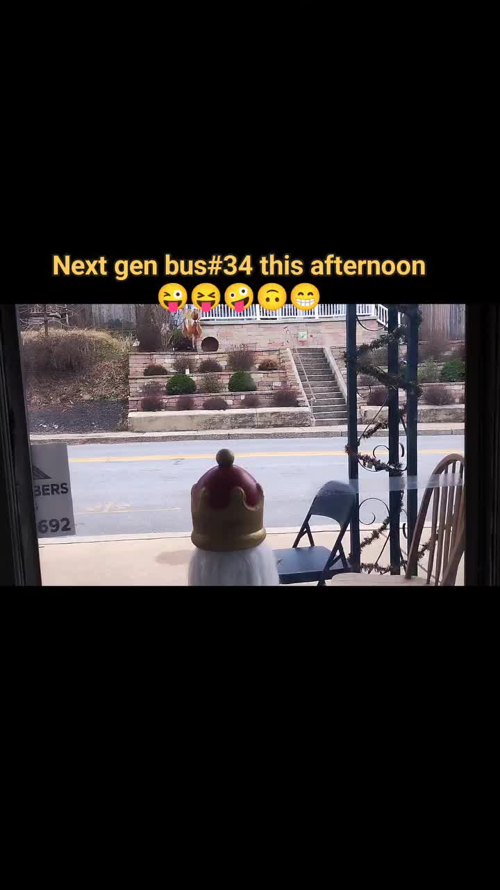 @Shy bus#37 Love you Ms. kellie