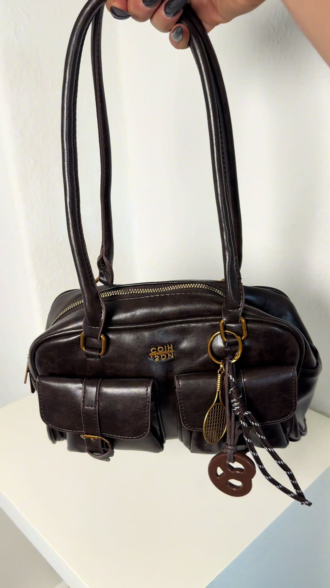 @M O N A | Chic Finds