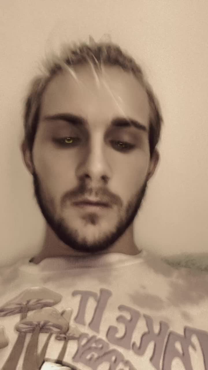 @DumbEmoRainBowBoi