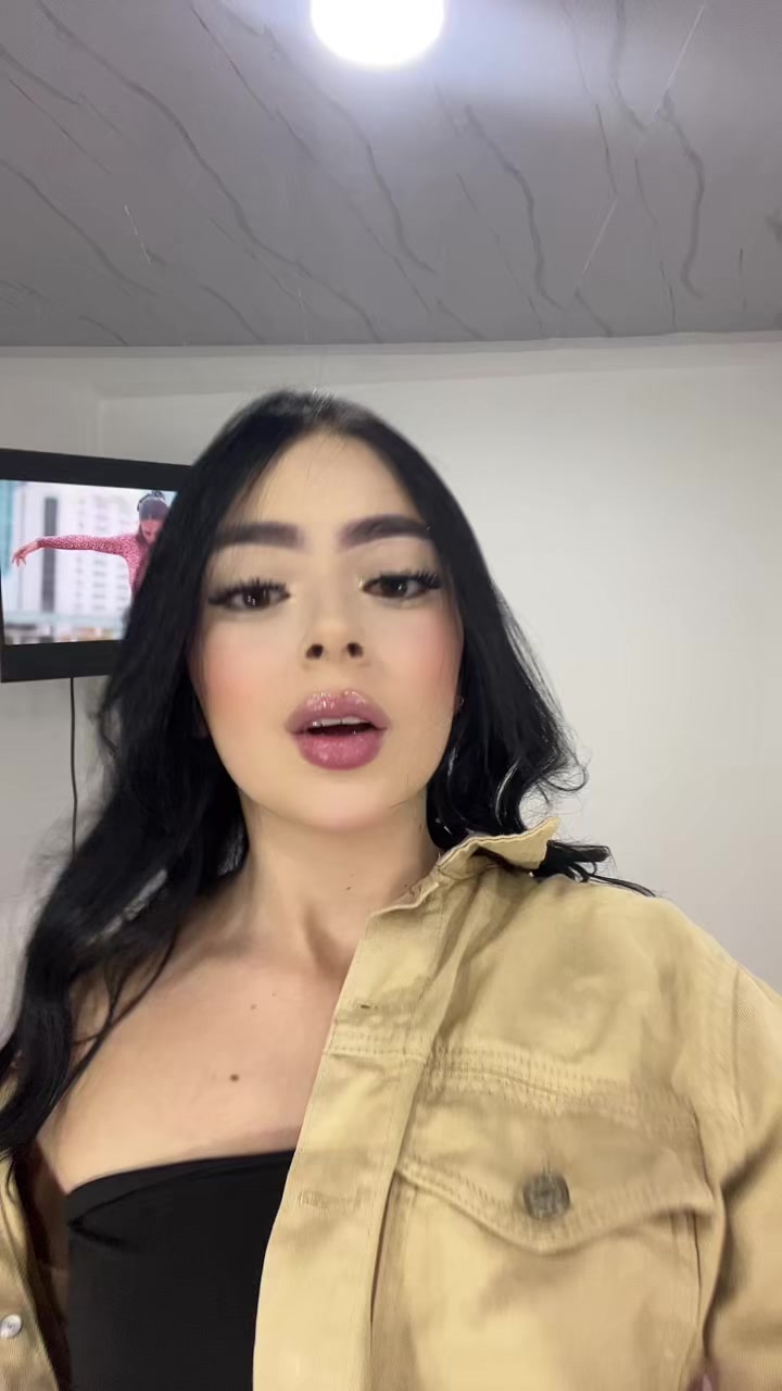 @Isabella💋