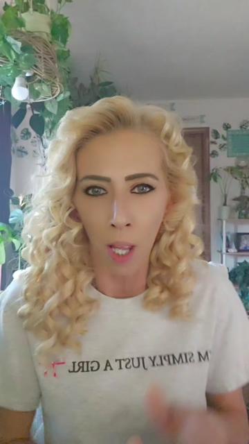 @Jewelzz