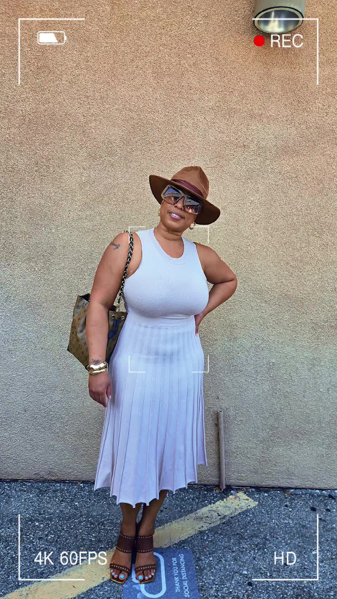@ThatgirlE