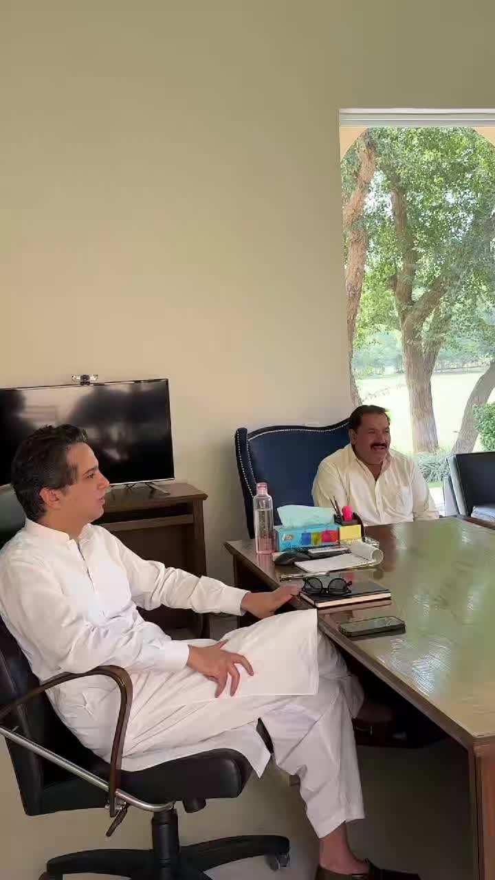 @Makhdoom Hashim Javan Bakht