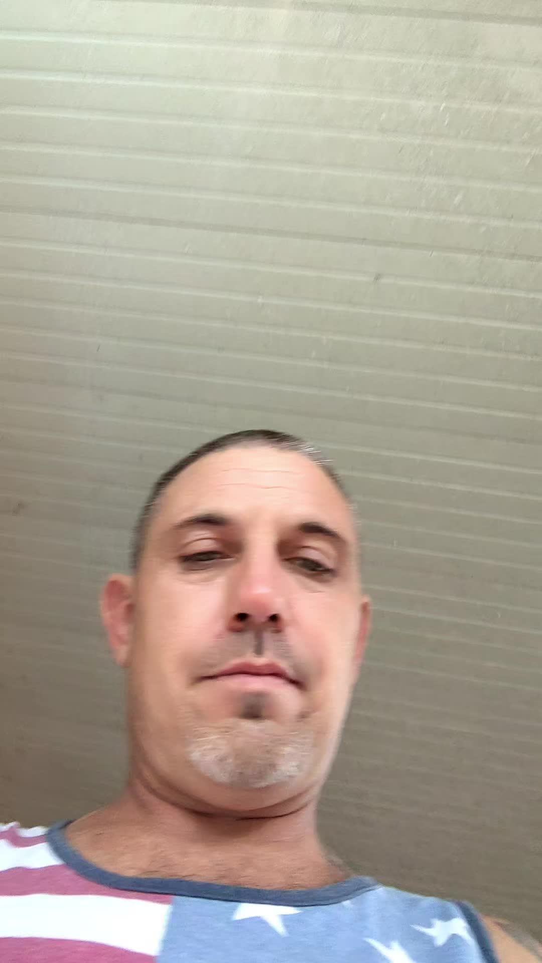@johnnyboy86willgetrich