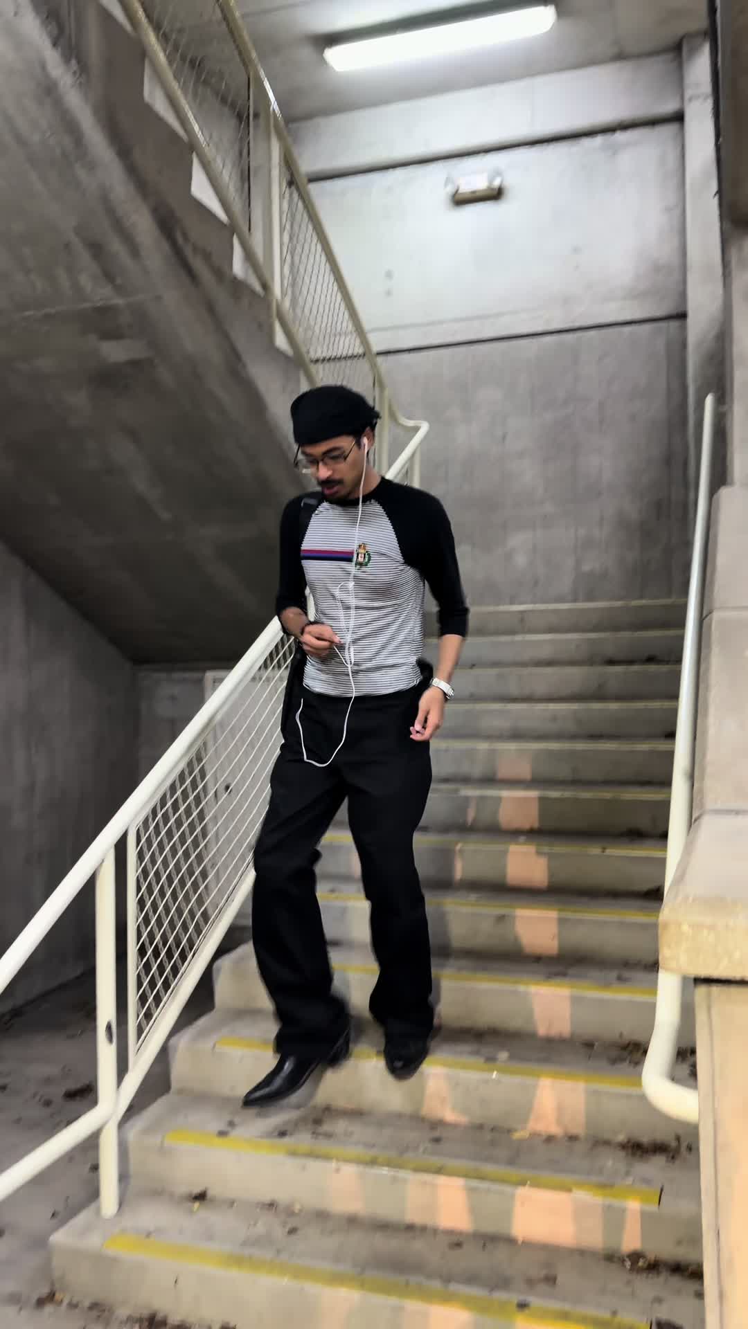 @DHAY