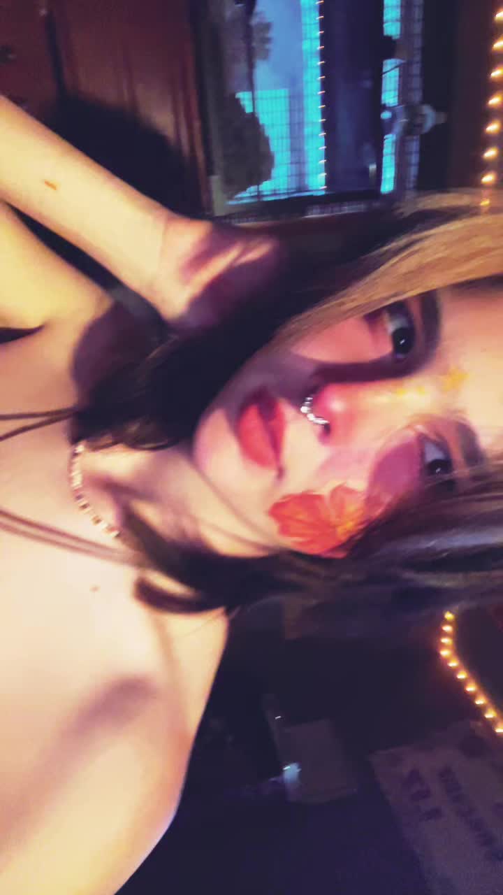 @🦕iz