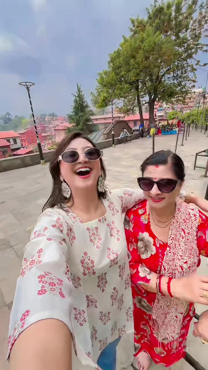 @SruteeMhrz
