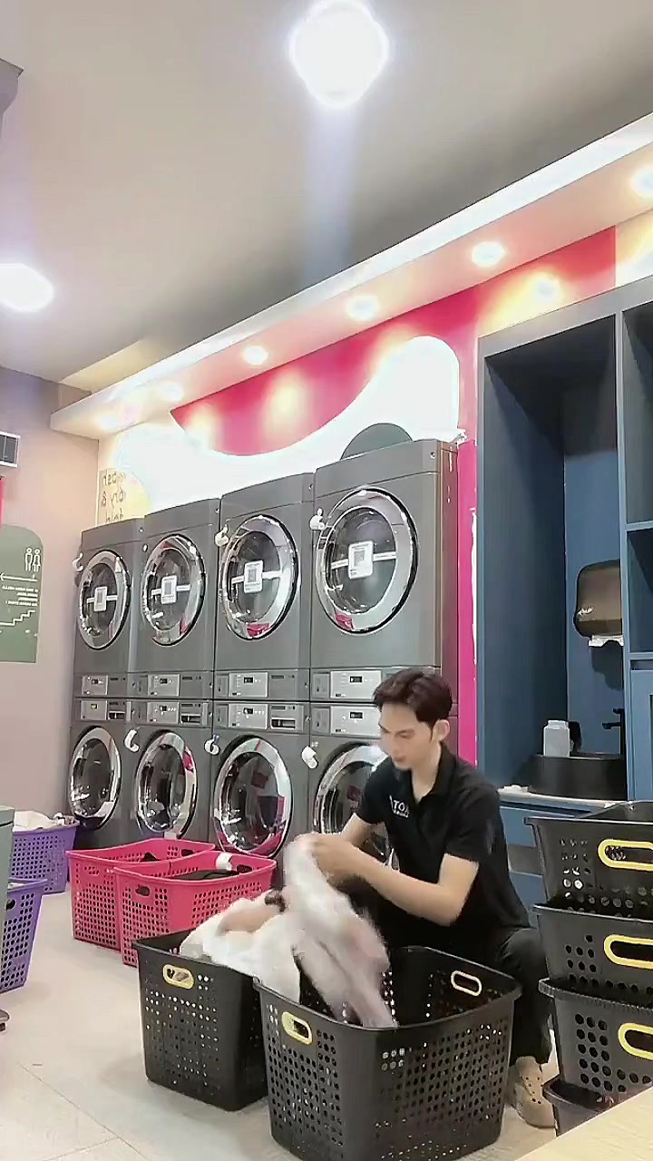 @R.aditya191☑️