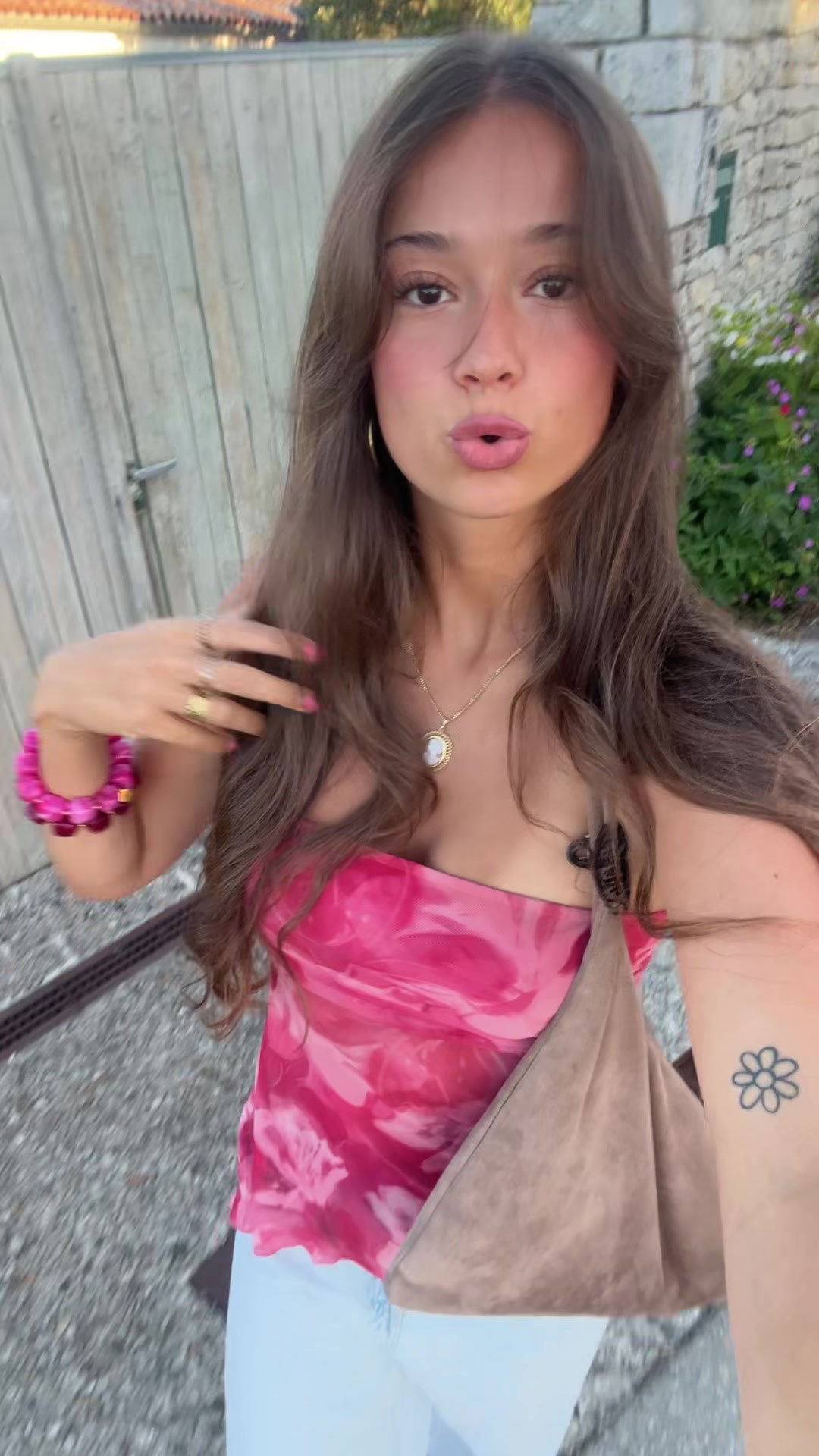@lilyrose_basle