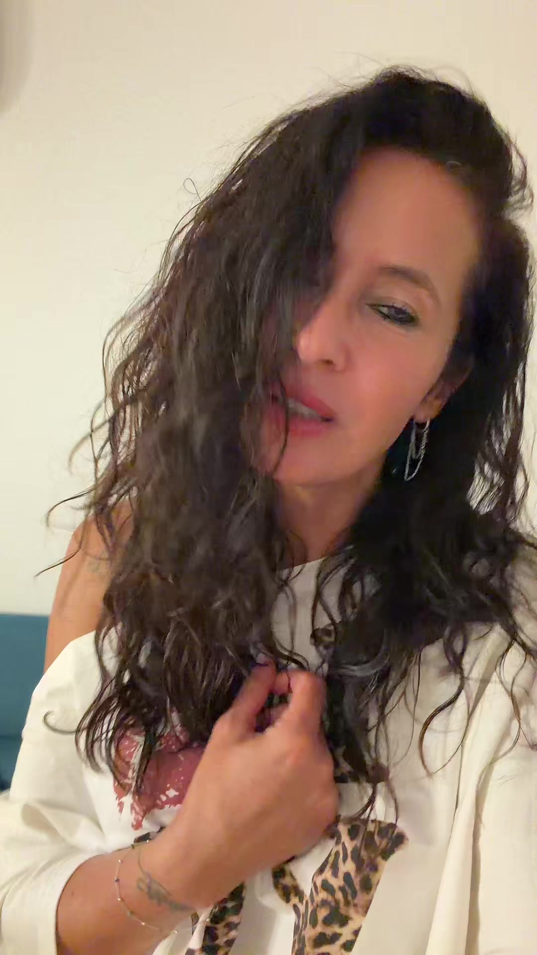 @C.b_83