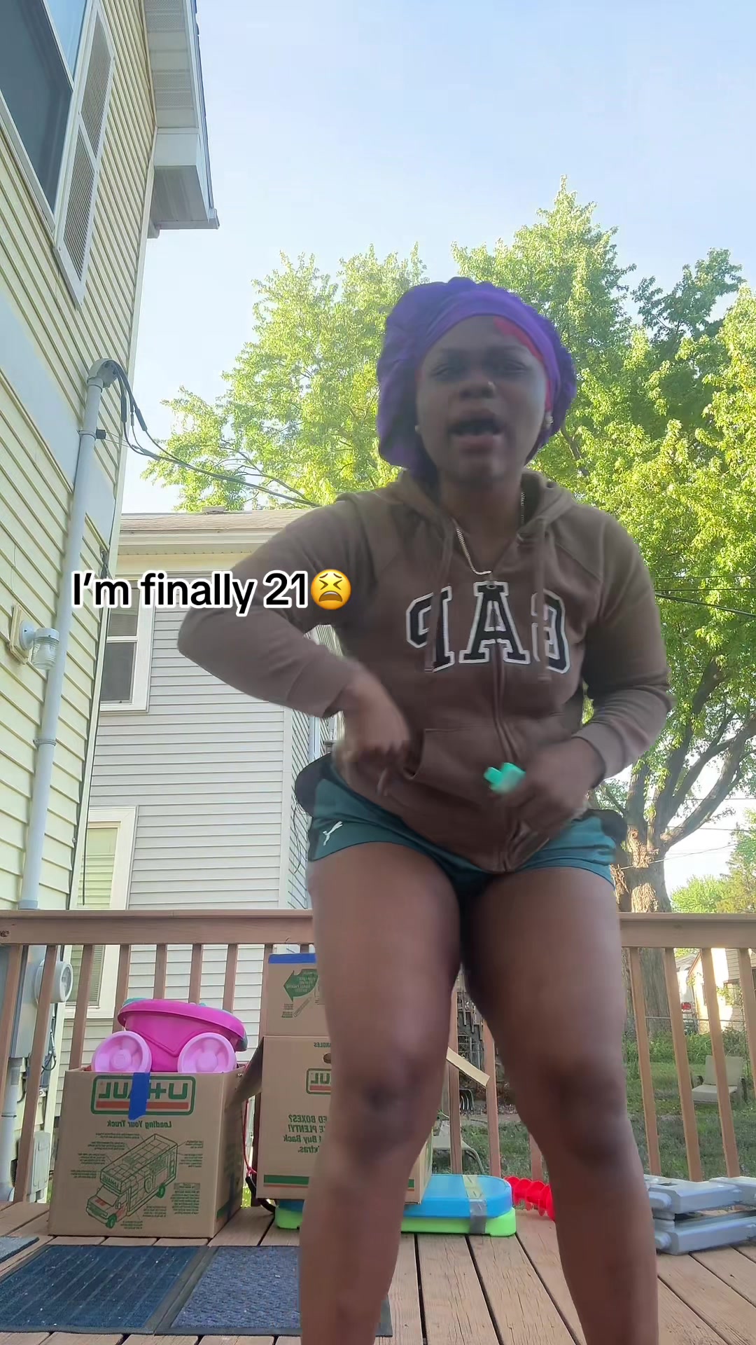 @yallitssjusstay