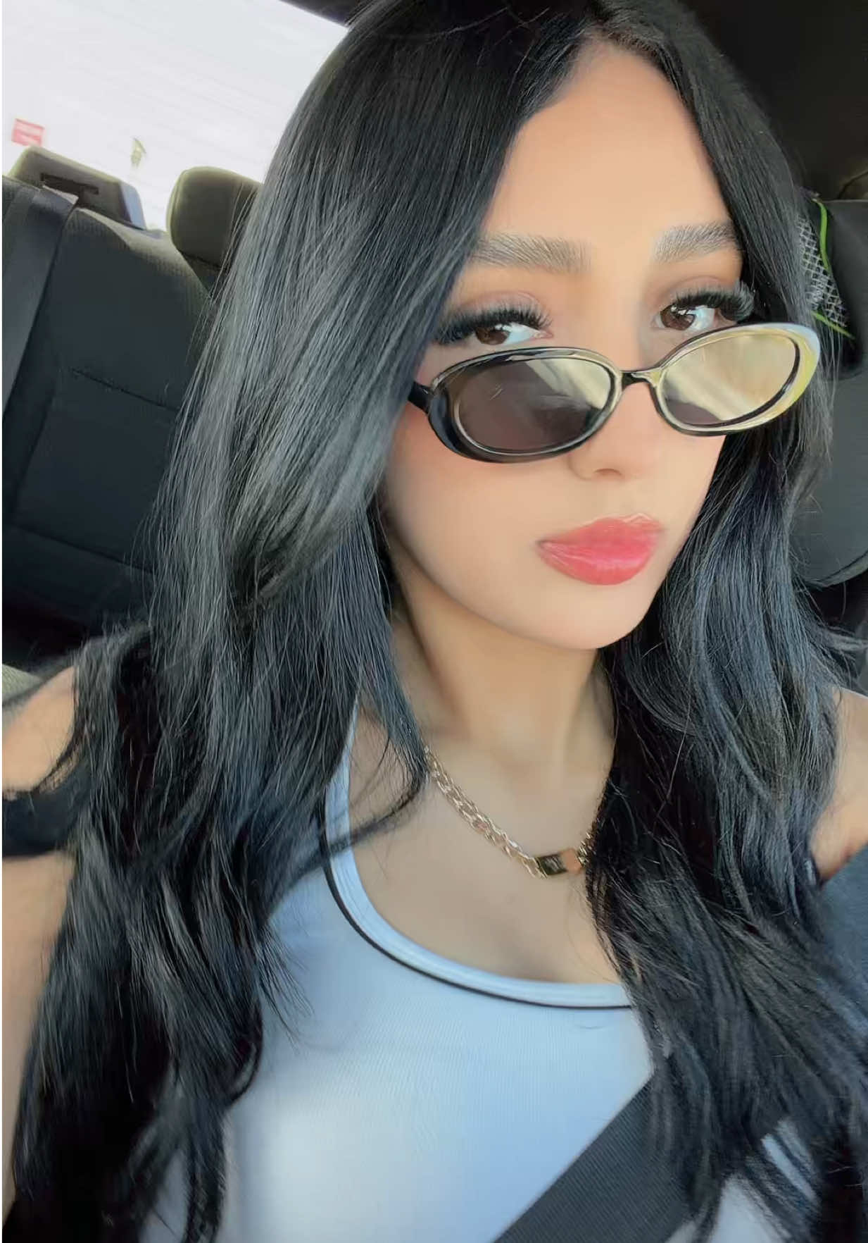 @yanelyzavala