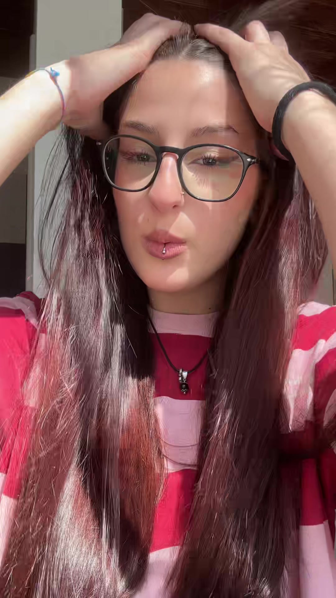 @🦦