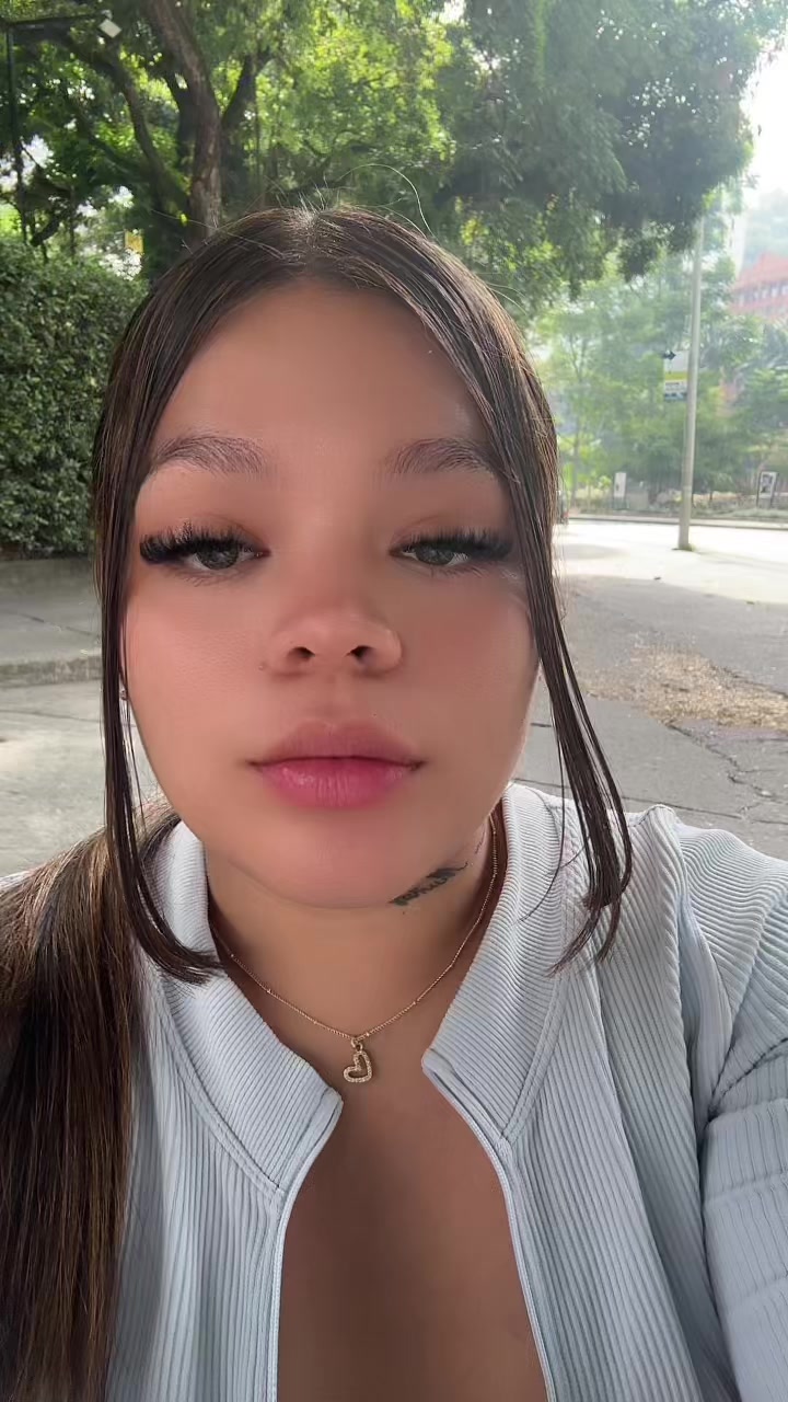 @HELEN🍒
