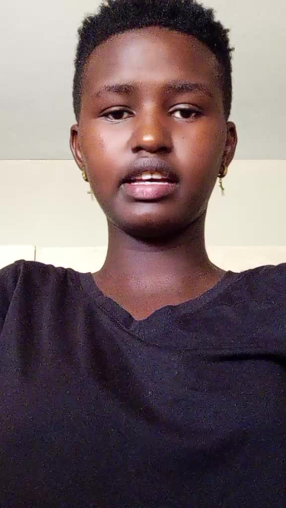 @CARENIE🥰🥵