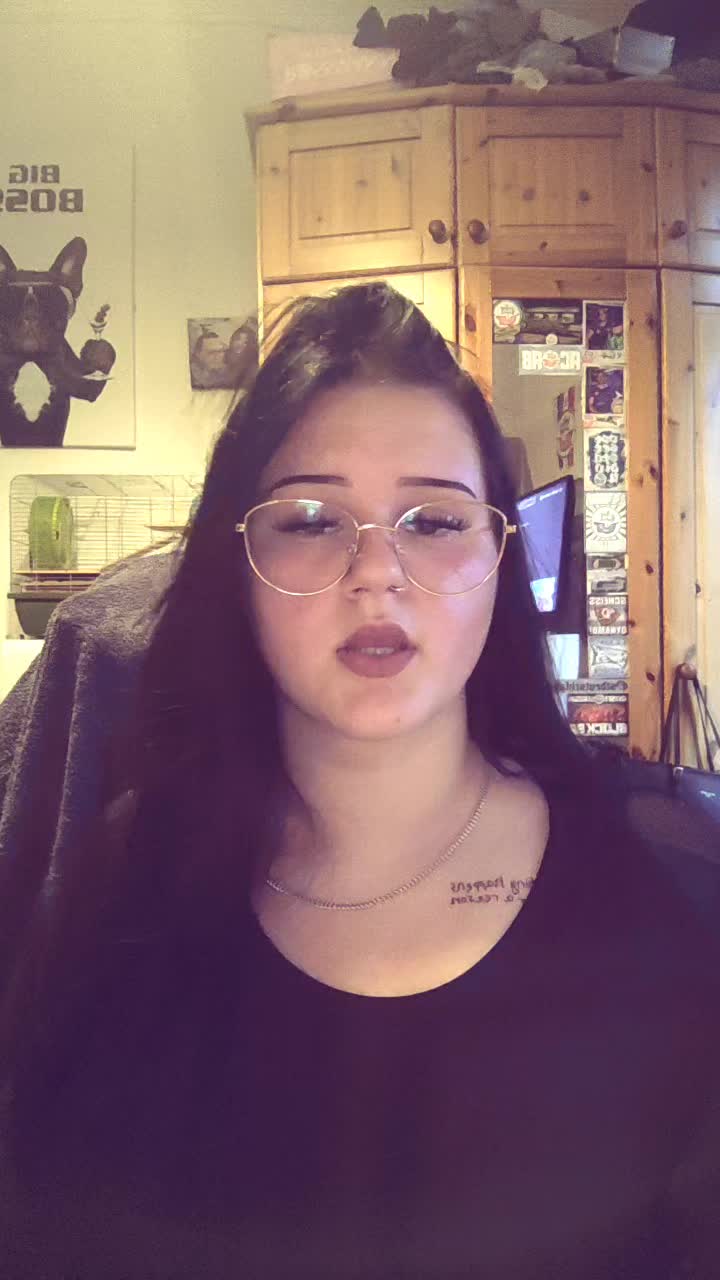 @Julie._.222🇩🇪🦅