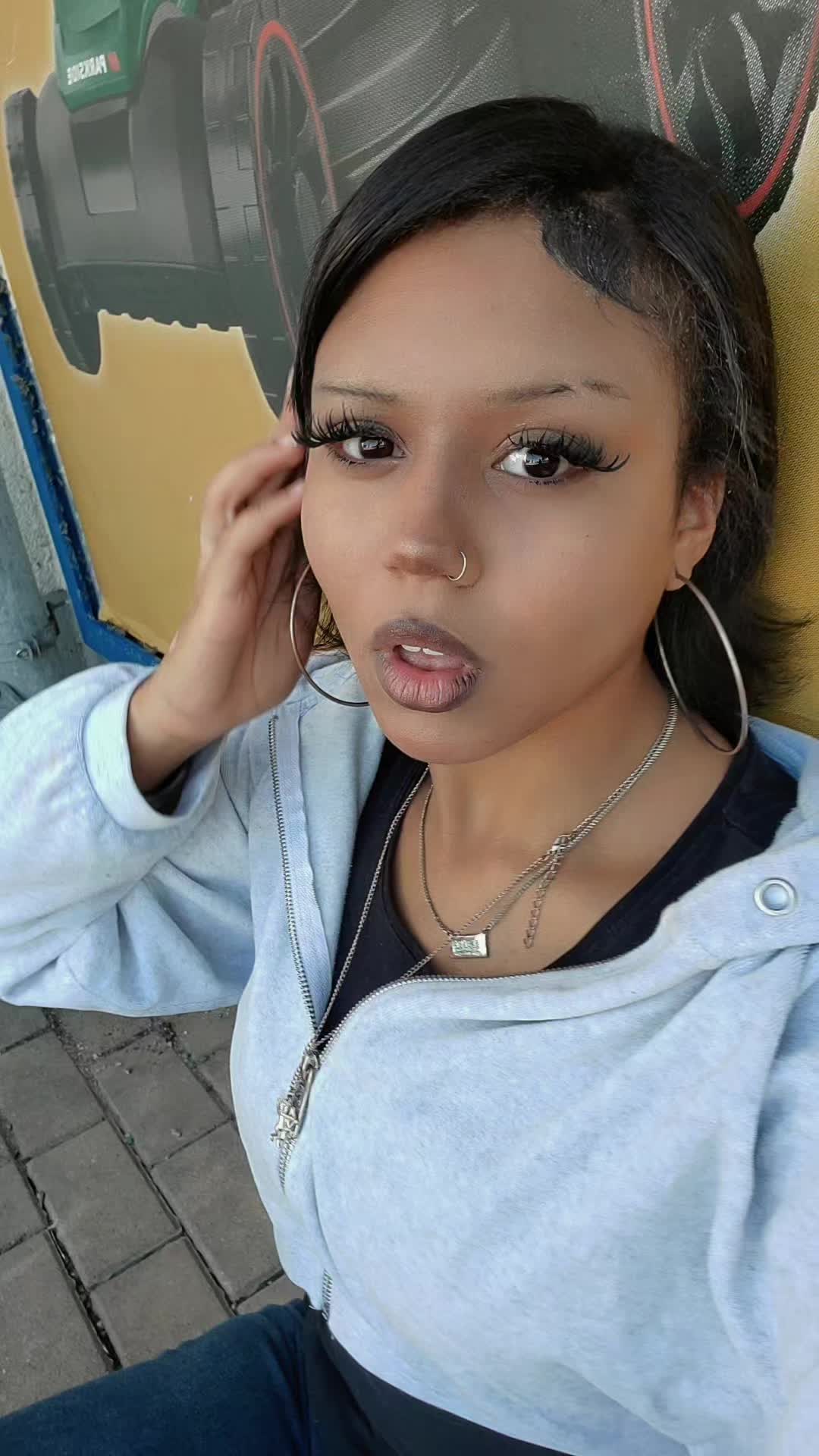 @Rena