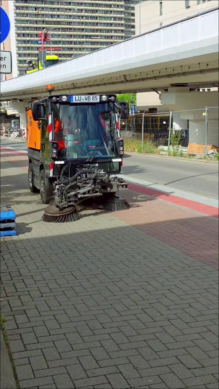 @Minir Sadiku Firaj&euml;s