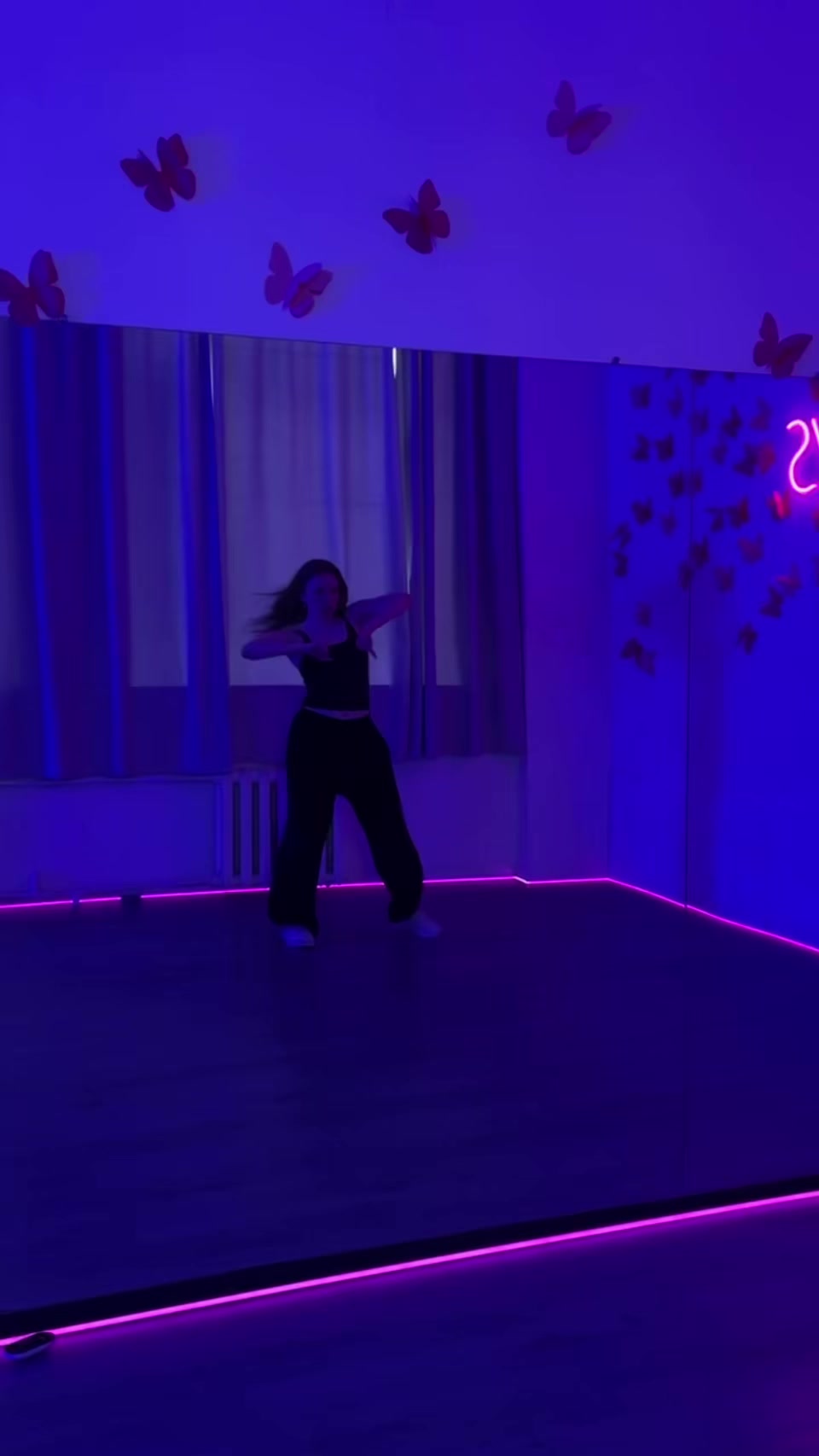 @VVS DANCE STUDIO