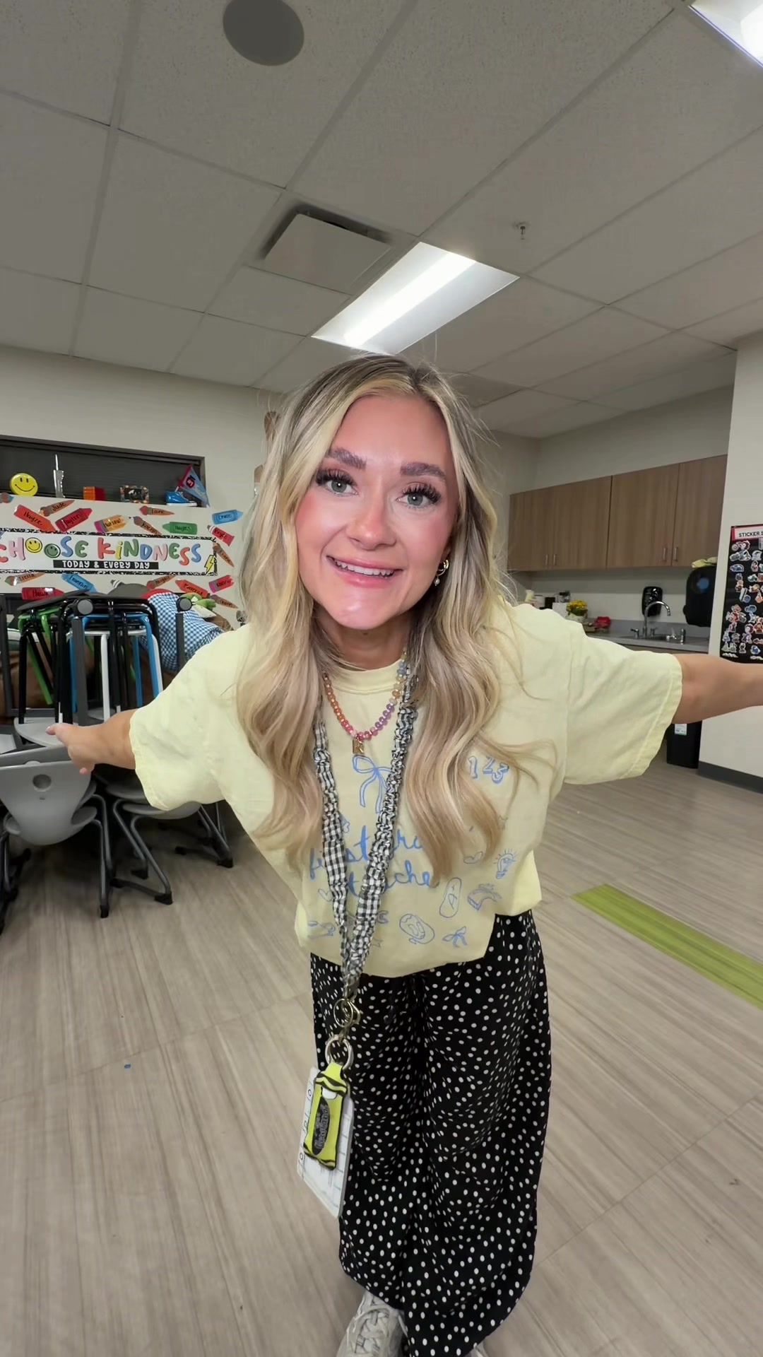 @Hales | boy mom | Teacher