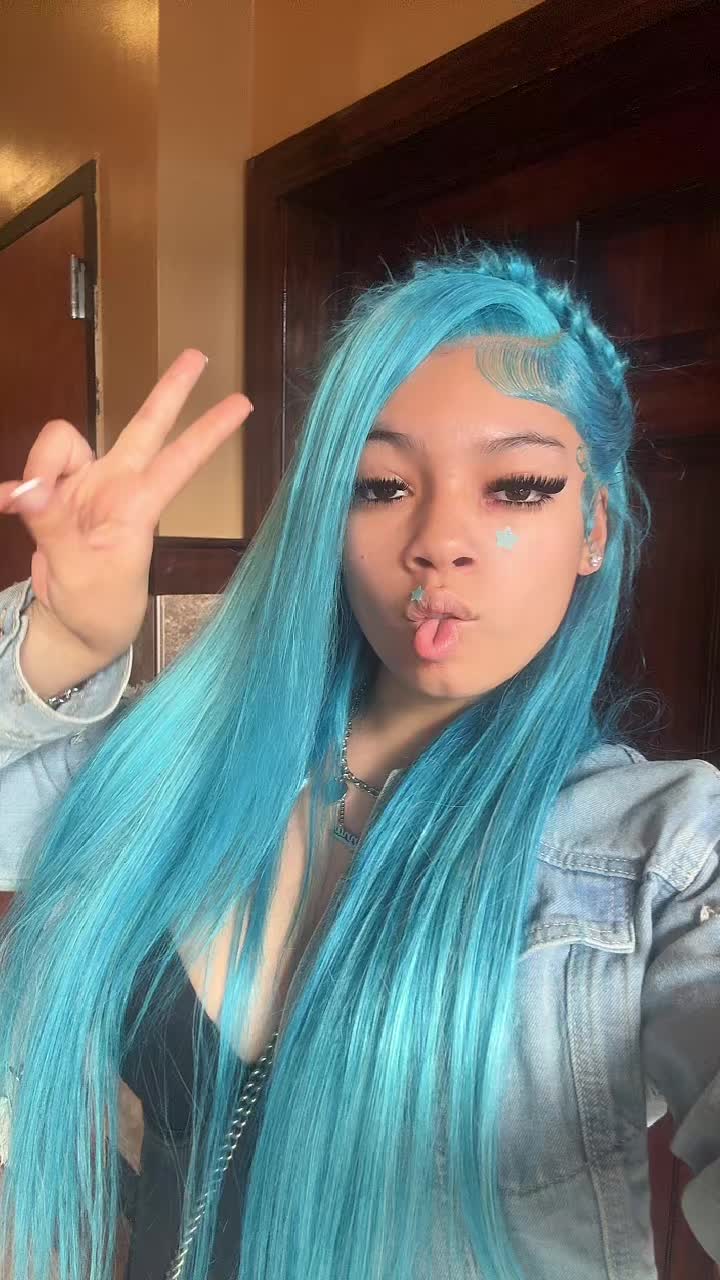 @fullygirll3x