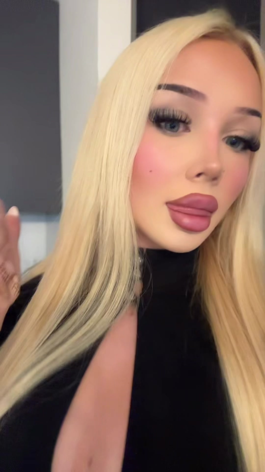 @aleksandra