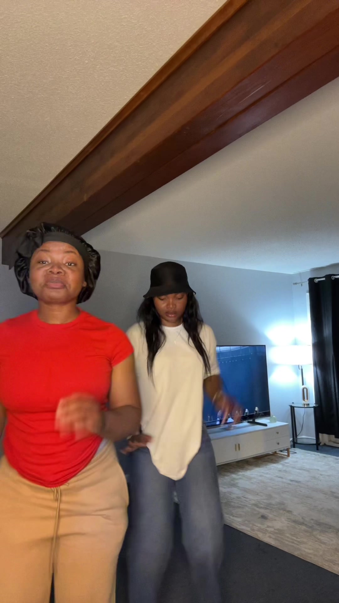 @QueenB