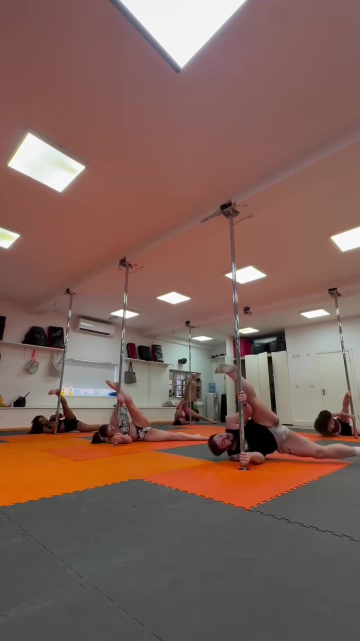 @TheEalingPoleStudio