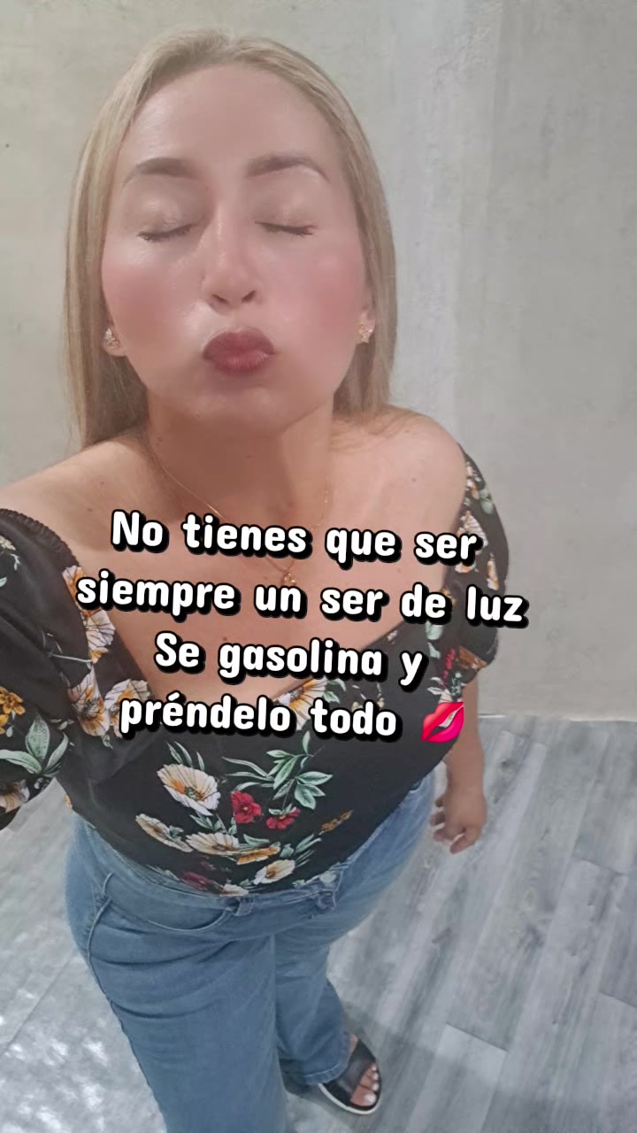 @Miss Priscila
