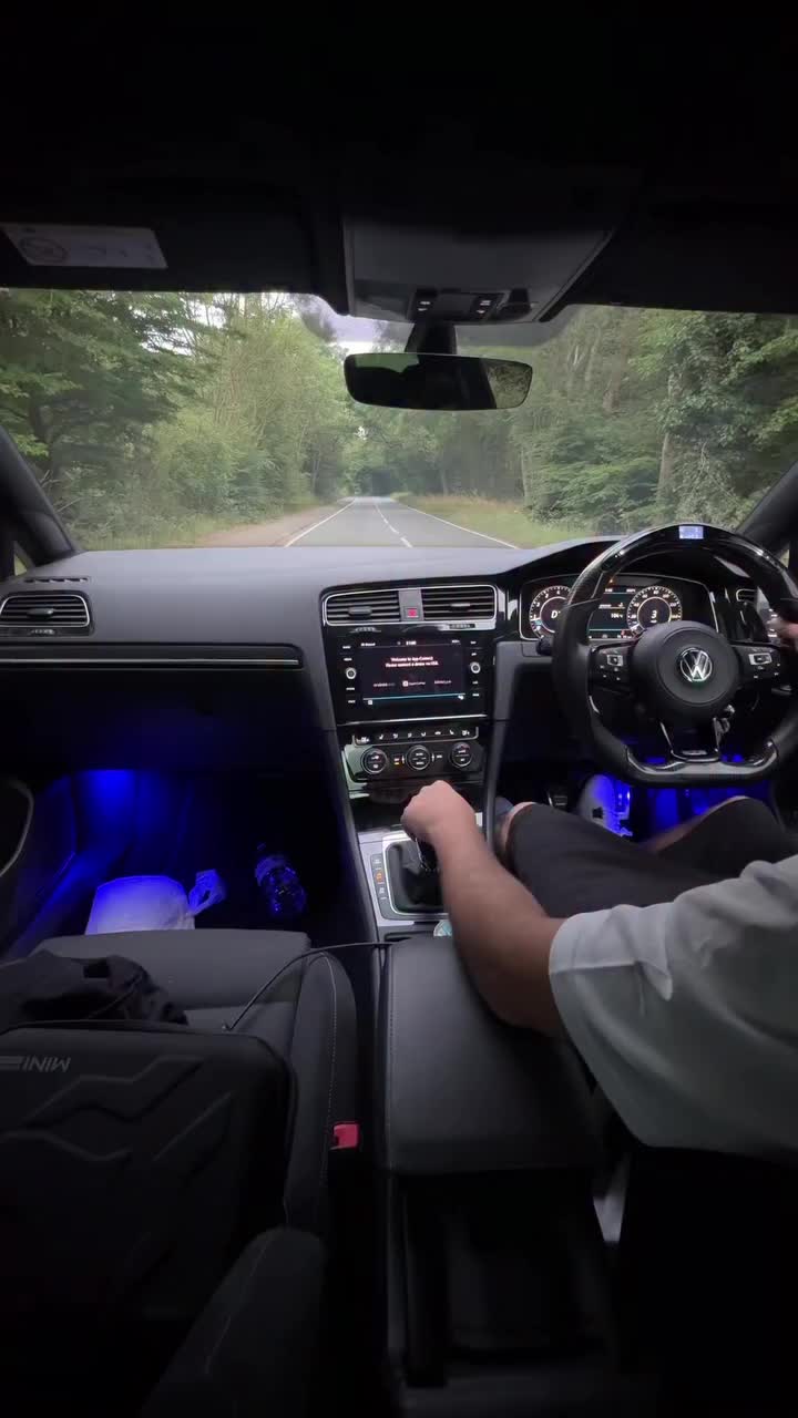@Golf_R...👻💨🔞