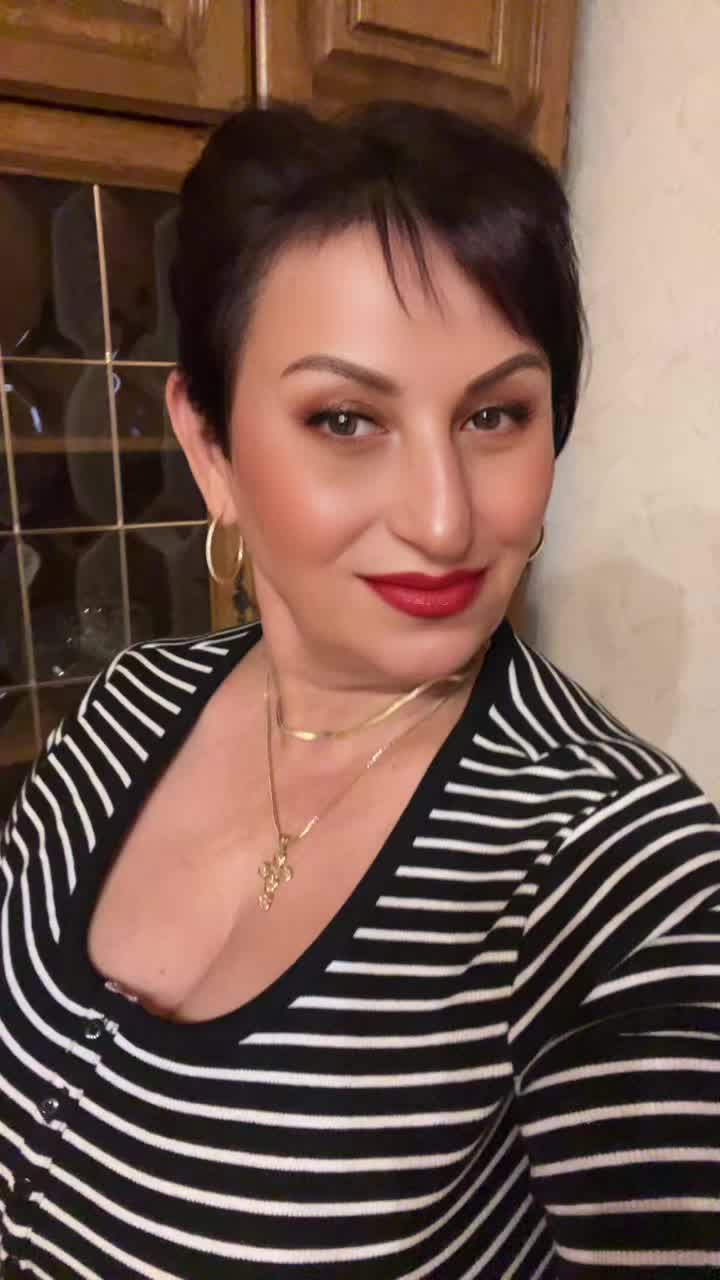 @Laraaa