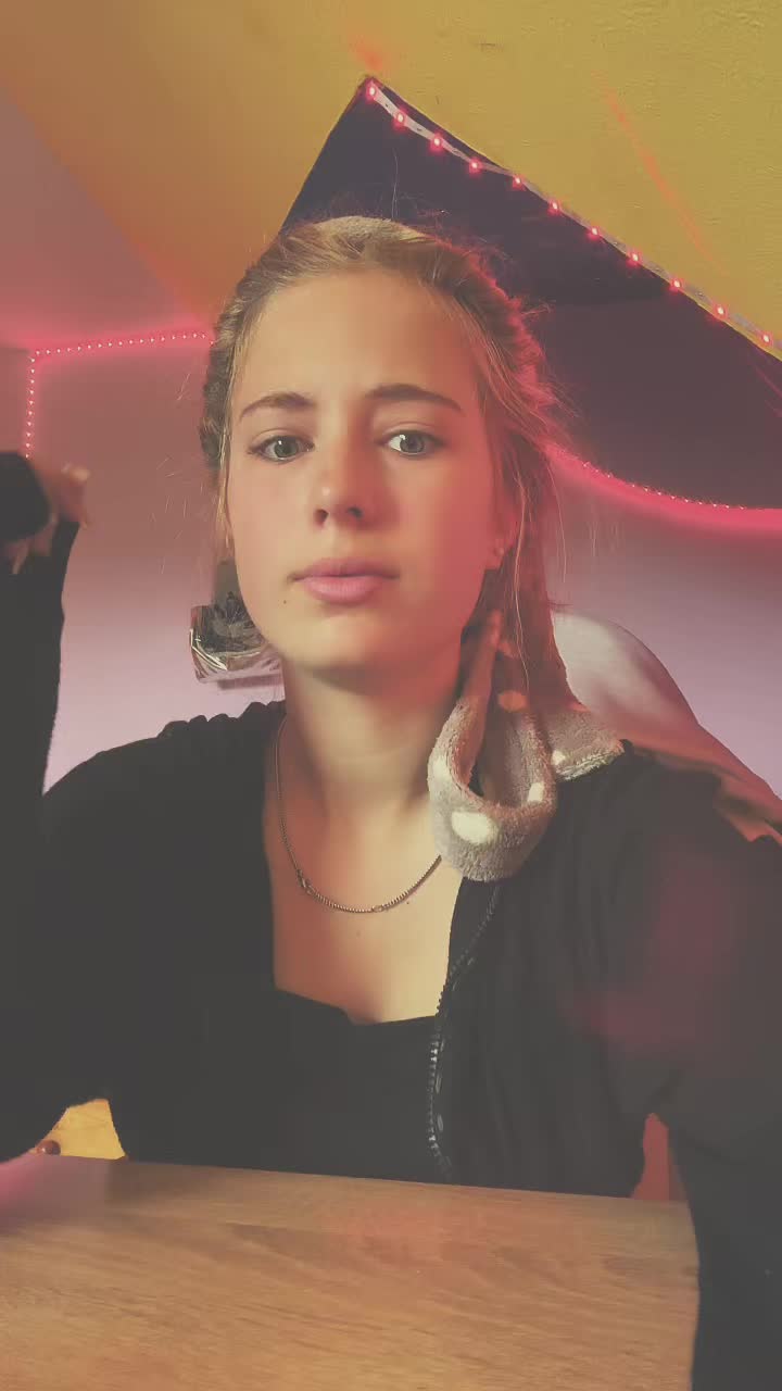 @lauravibe.xo