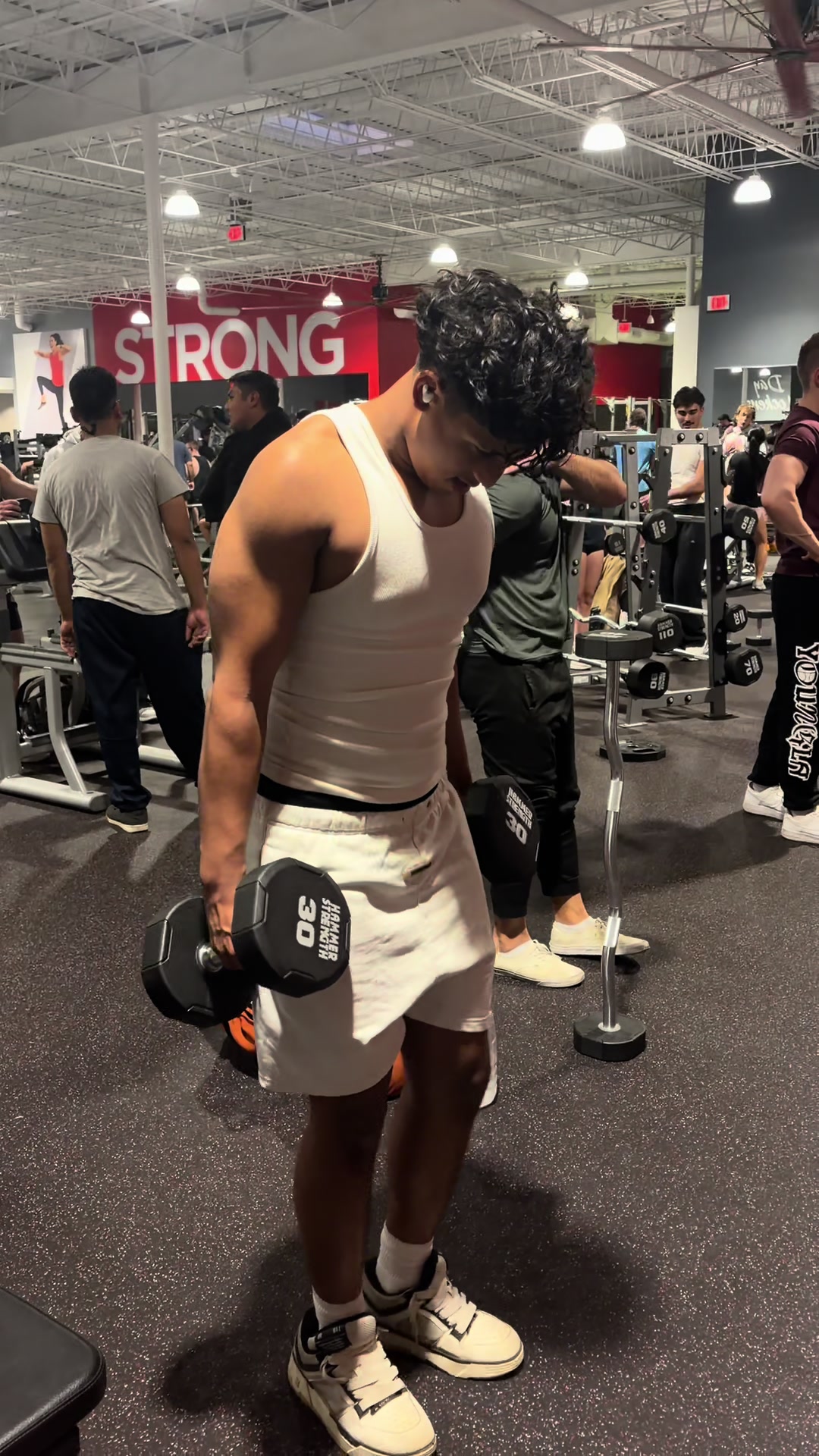@azangymacc123